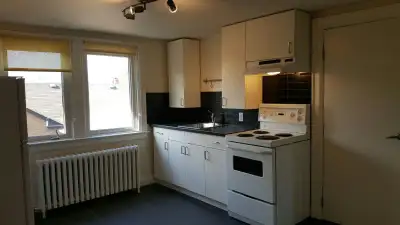 Room for rent - Available from July
