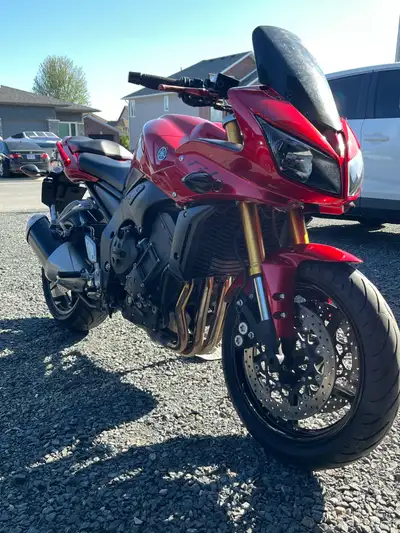 2006 Yamaha FZ1 comes with new tires, has a few bolt on accessories, new synthetic oil and filter. O...