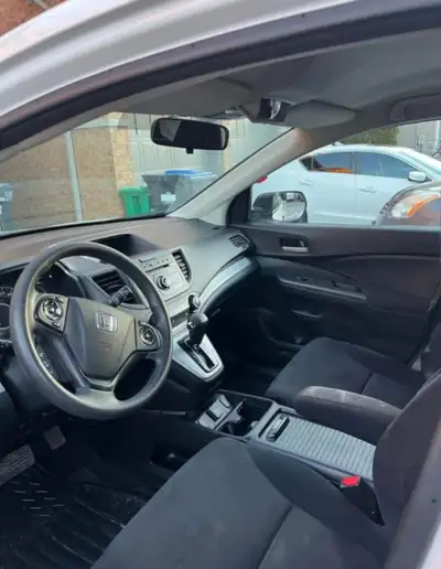Car for sale 2014 Honda CR-V with good Price and this has good visual like Bluetooth option and grea...