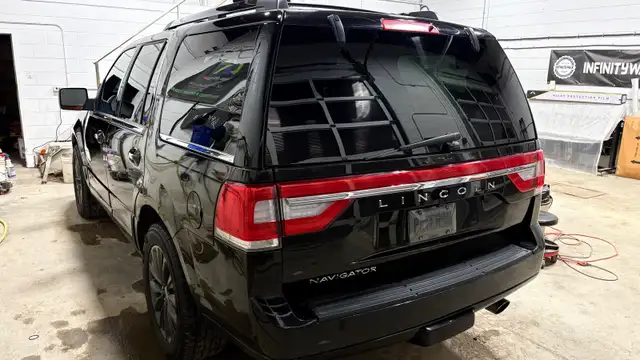 Lincoln Navigator Select530297089635788801