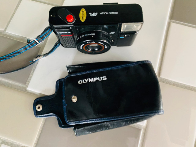 Olympus AFL Film Camera with   Leather  case in Cameras & Camcorders in Winnipeg - Image 4