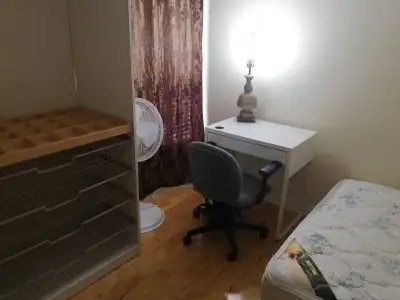 ASAP $600 room for rent Bank Street & and Hunt Club all inclusive The room is available asap or star...