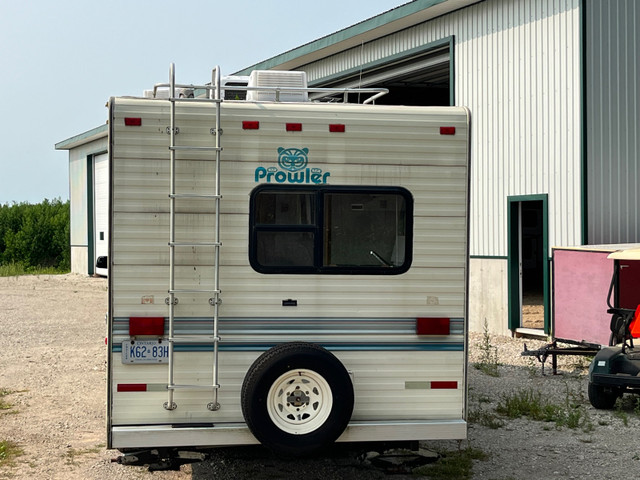 27ft Prowler camping trailer 1994 in Travel Trailers & Campers in London - Image 3