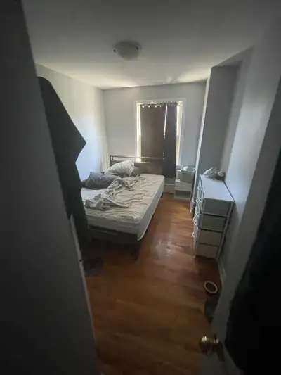 Room available in cozy 2 bed apartment for sublet starting June 1st. Pets allowed and located near i...