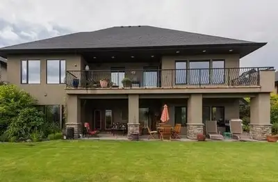 Looking for one Single quiet, non-smoking no drugs no pets, full time Working Professional only, for...