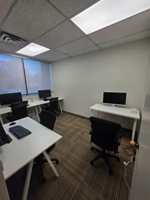 OFFICE RENT - Professional Office for RENT in Commercial & Office Space for Rent in Oakville / Halton Region - Image 8