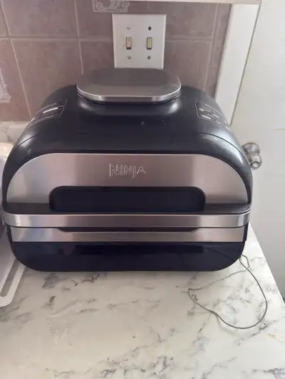 Ninja Indoor Grill XL 6 in 1 barely used mint condition, View more