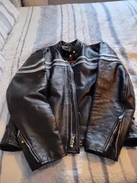 Men's size 44 leather jacket with liner