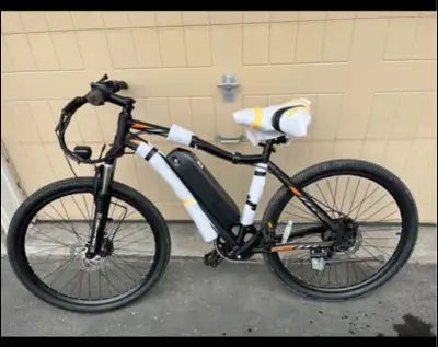 5th Wheel black Mate e-bike , View more
