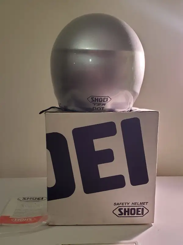 SHOIE Helmet XL in Motorcycle Parts & Accessories in Mississauga / Peel Region - Image 3