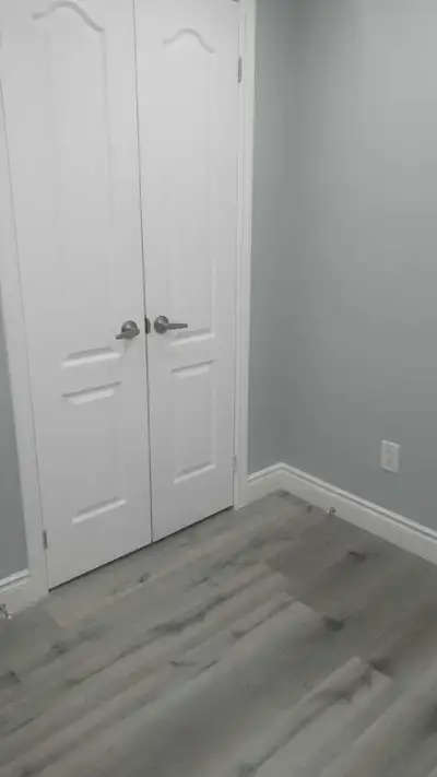 Room for rent available from 1st December and 1st January 2026 No lease. Short term and long term $...