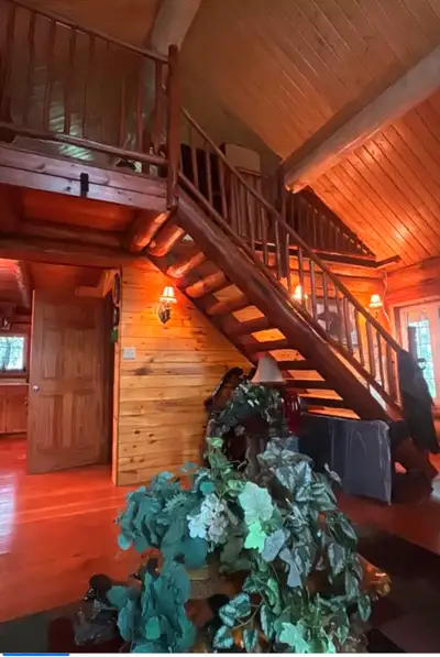 Innisfree Alberta-check out on Facebook - Berg Ranch - for extra photos 2 wells, a/c, gas, well tree...