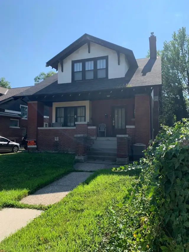 Next to University - Rooms