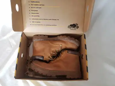 Roots Tough Leather Boots Tan Men's Size 9, View more