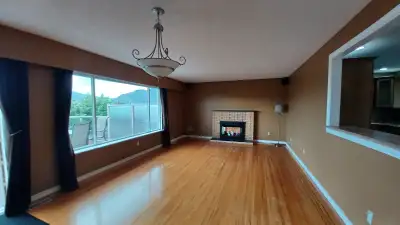 Please read entire listing before messaging. Lovely 2+ bedroom and 1 bath on main level of house. Li...