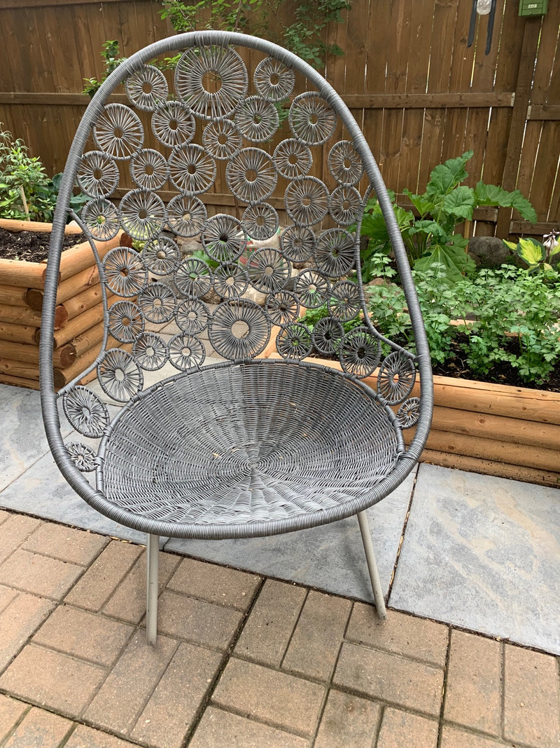 Unique chair ! Chairs & Recliners Saskatoon Kijiji
