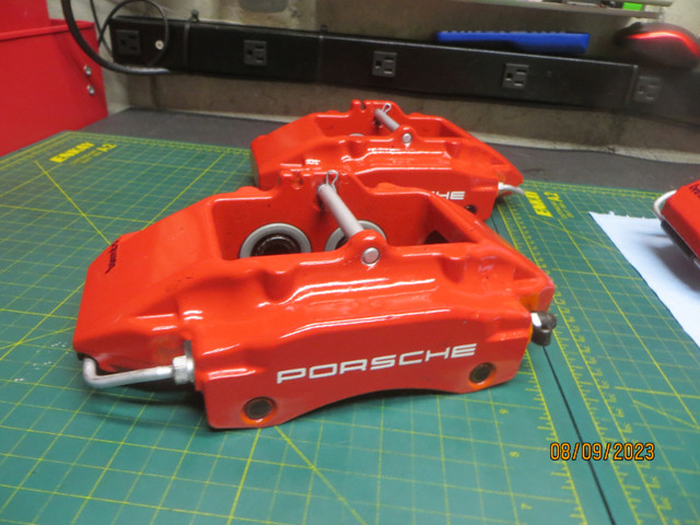 Big red Porsche / Brembo Brake Caliper Set in Other Parts & Accessories in Mississauga / Peel Region - Image 2