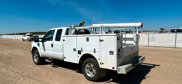 2009 F350 Service Unit in Cars & Trucks in Edmonton