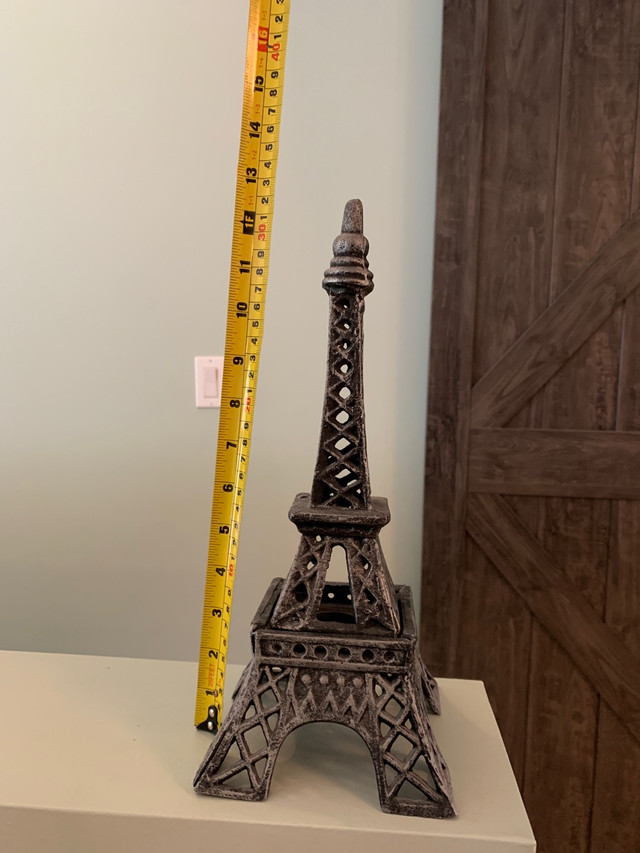 Tabletop Eiffel Tower Replica  in Home Décor & Accents in Woodstock - Image 3