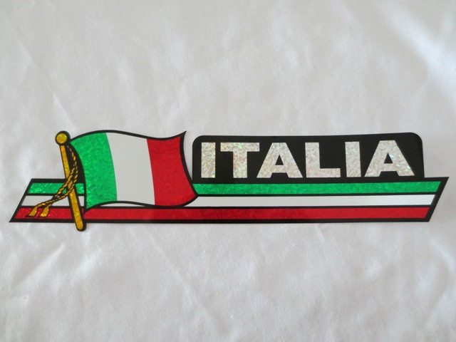 Italy Flag in Other in Oakville / Halton Region - Image 3