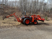 Kubota tractor with backhoe