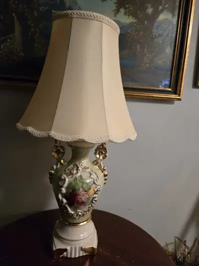 Fabulous 50"s Porcelain Transeferware Lamp, View more