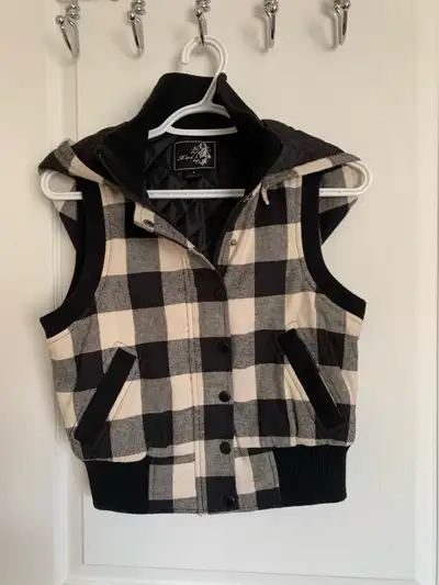 Xxi luxury vest, View more