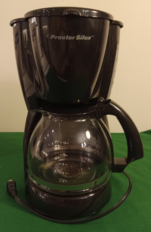 Coffee Maker, Proctor Silex, Black, 12 cup in Coffee Makers in Kitchener / Waterloo