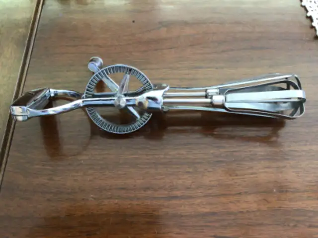 Mélangeur à main, batteur à œufs in Other in Rimouski / Bas-St-Laurent - Image 2