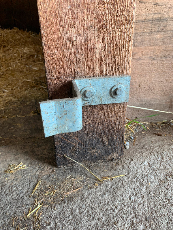 Horse Stall Wall Bumpers in Equestrian & Livestock Accessories in Belleville