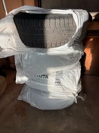 Off a 4Runner Lots of tread. P/u in Bolton. Don’t ask if it’s available, if the ad is up.