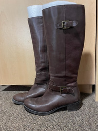 Ladies Leather Boots Size 8.5