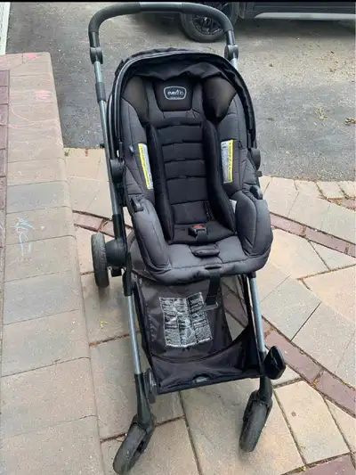 Evenflo Pivot xpand Base and infant seat only, View more
