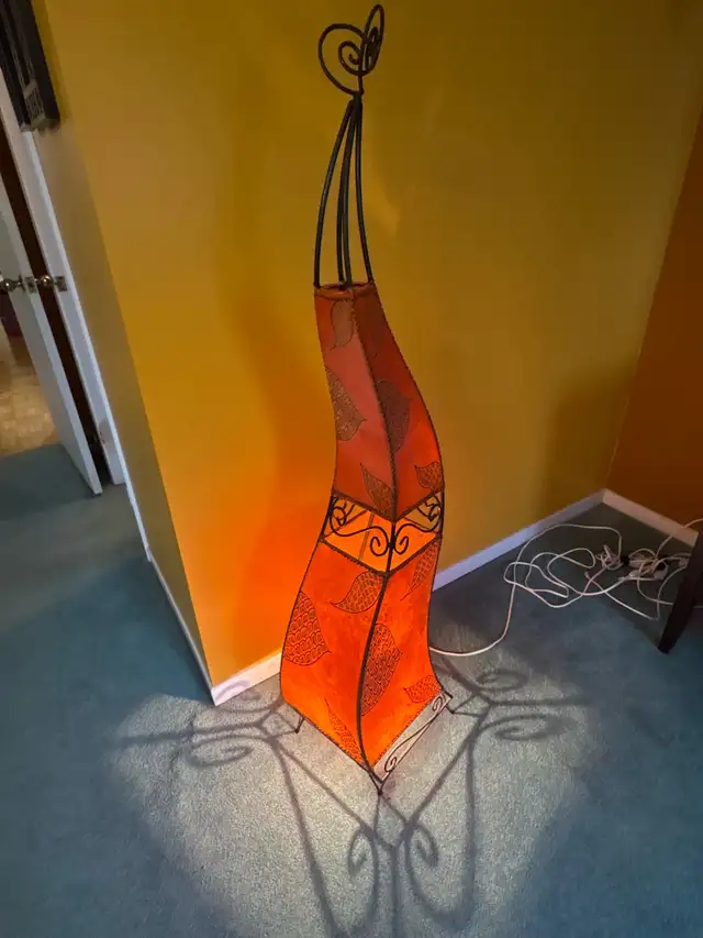 Moroccan floor lamp in Indoor Lighting & Fans in Oshawa / Durham Region - Image 4