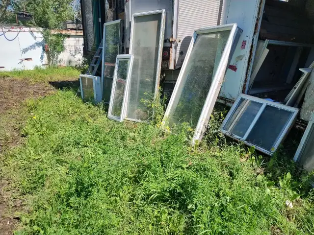 assorted windows65070972789635124