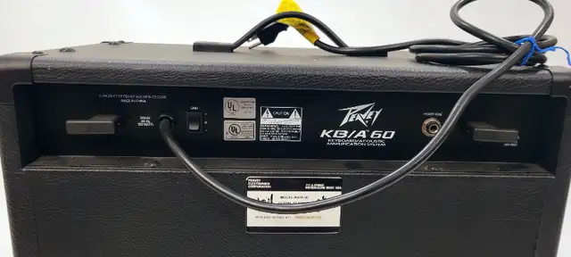 PEAVEY KB/A 60 Keyboard/Acoustic Amplification System in Amps & Pedals in Windsor Region - Image 6