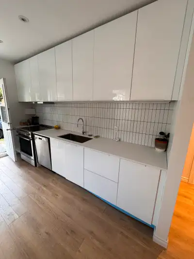 *Metro Frontenac* Chambre dans une collocation de 3 personnes