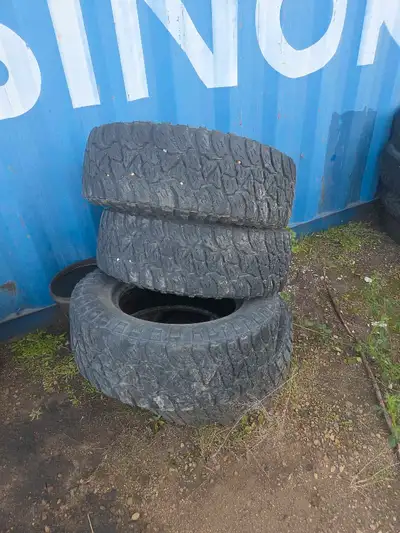 These are used Kelly Safari TSR tires, size LT275/65R18 123/120Q, originally from a 1-ton truck, sho...