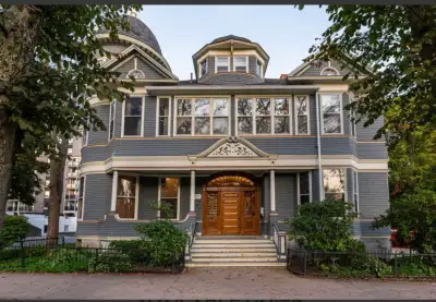Lease takeover-September 1, 2026 to May 31, 2027. South Park Street, Halifax—1 bedroom apartment in...