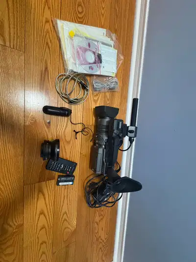 Video camera Sony DSR-PD150, View more
