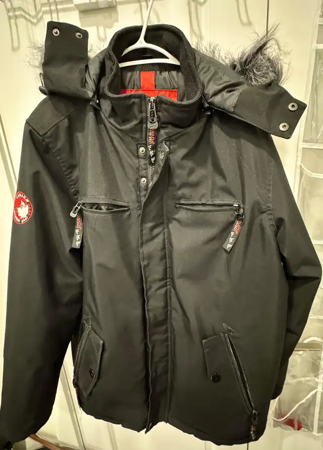 Canada Weathergear Super Triple Goose heavy-duty winter park