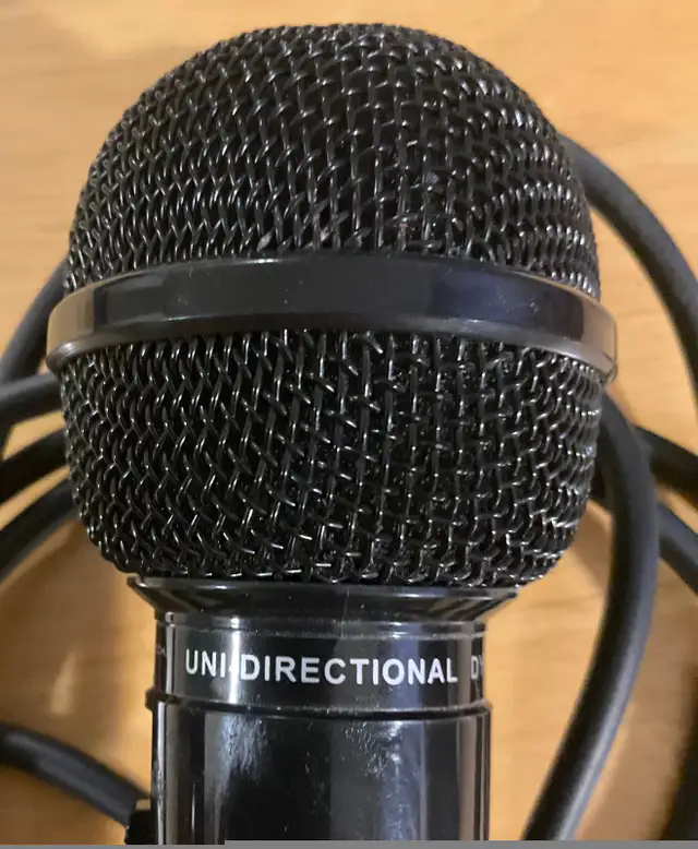 Vintage dynamic microphone Nextech uni-directional model 320116 in General Electronics in Kingston - Image 4