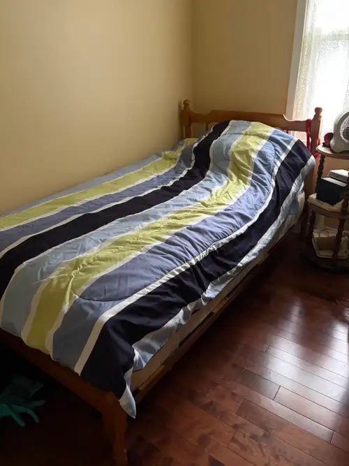 Looking to share 3 bedroom apartment (townhouse). Single female preferred. Located in Spryfield. $10...