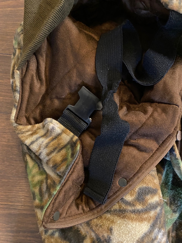 Cabelas insulated bibs 2XL. Miss the buckles  in Men's in Kawartha Lakes - Image 2