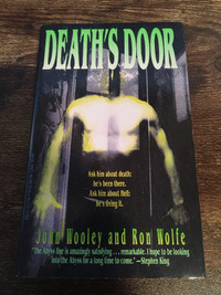 John Wooley & Ron Wolfe - Death's Door (paperback)