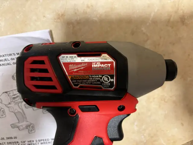 Quick Sale Milwaukee 2656-20 M18 ¼ Hex Impact Driver in Power Tools in Barrie - Image 6