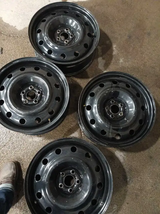 subaru winter wheels in Tires & Rims in Whitehorse - Image 3