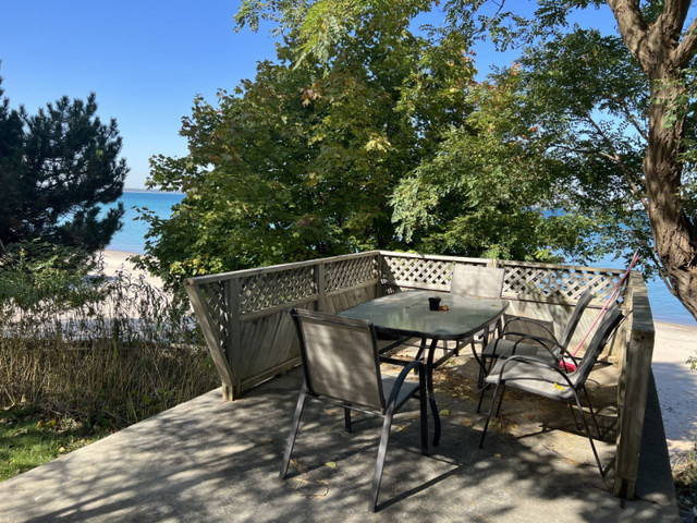 Fully furnished Sarnia  Lakehouse available by the month in Long Term Rentals in Sarnia