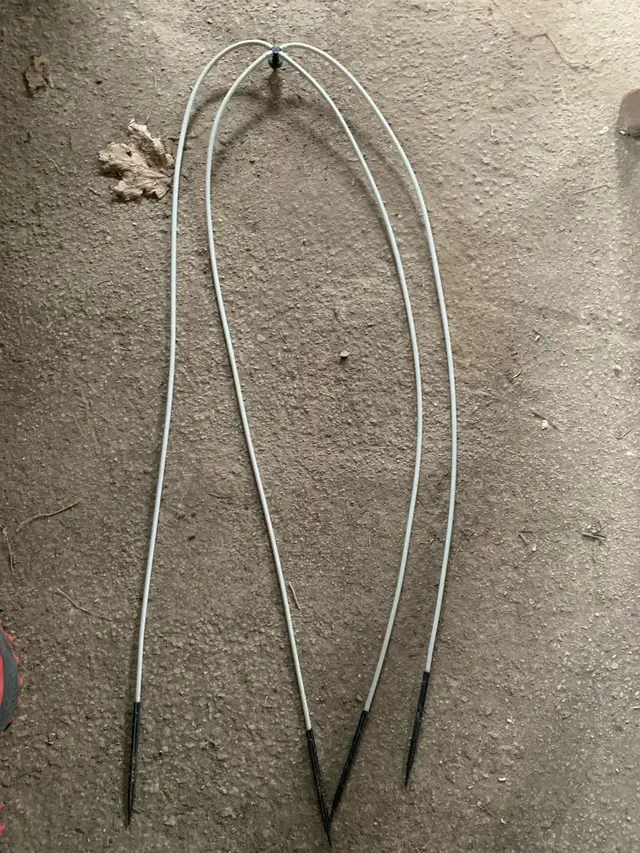 Hop Wire in Fishing, Camping & Outdoors in Norfolk County - Image 3