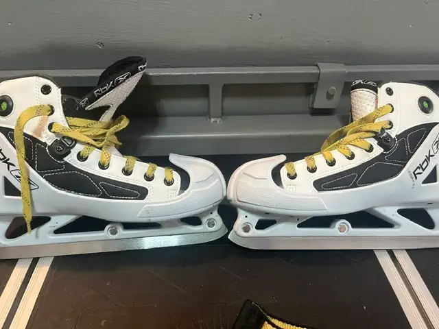Goalie Equipment for Sale - Used in Hockey in Mississauga / Peel Region - Image 6